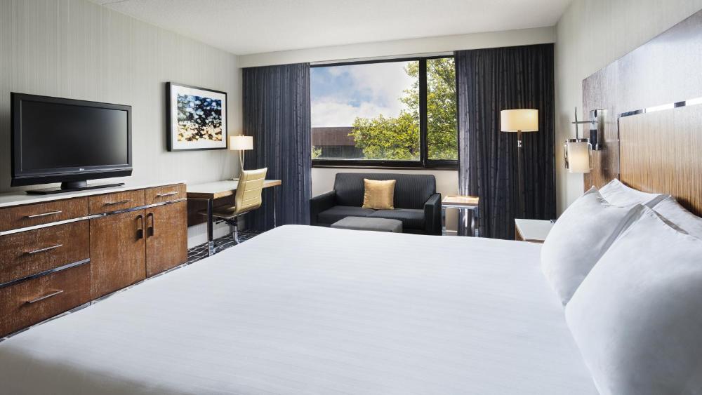 King Room with Sofa Bed interior